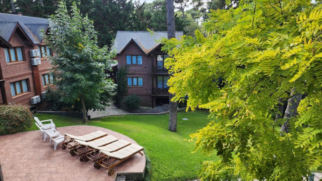 Refugio Del Bosque Villa Карило Екстериор снимка