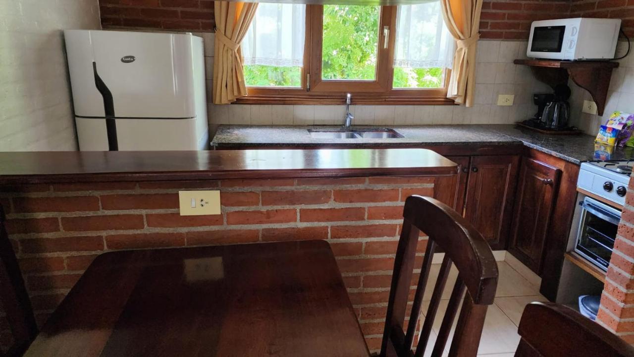Refugio Del Bosque Villa Карило Екстериор снимка