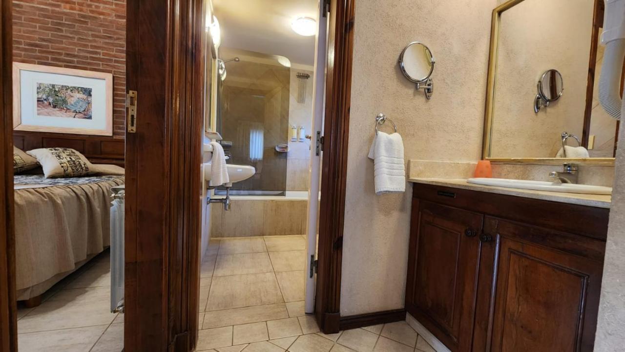 Refugio Del Bosque Villa Карило Екстериор снимка