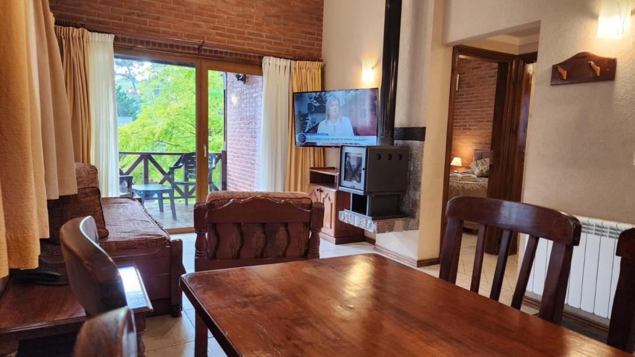 Refugio Del Bosque Villa Карило Екстериор снимка