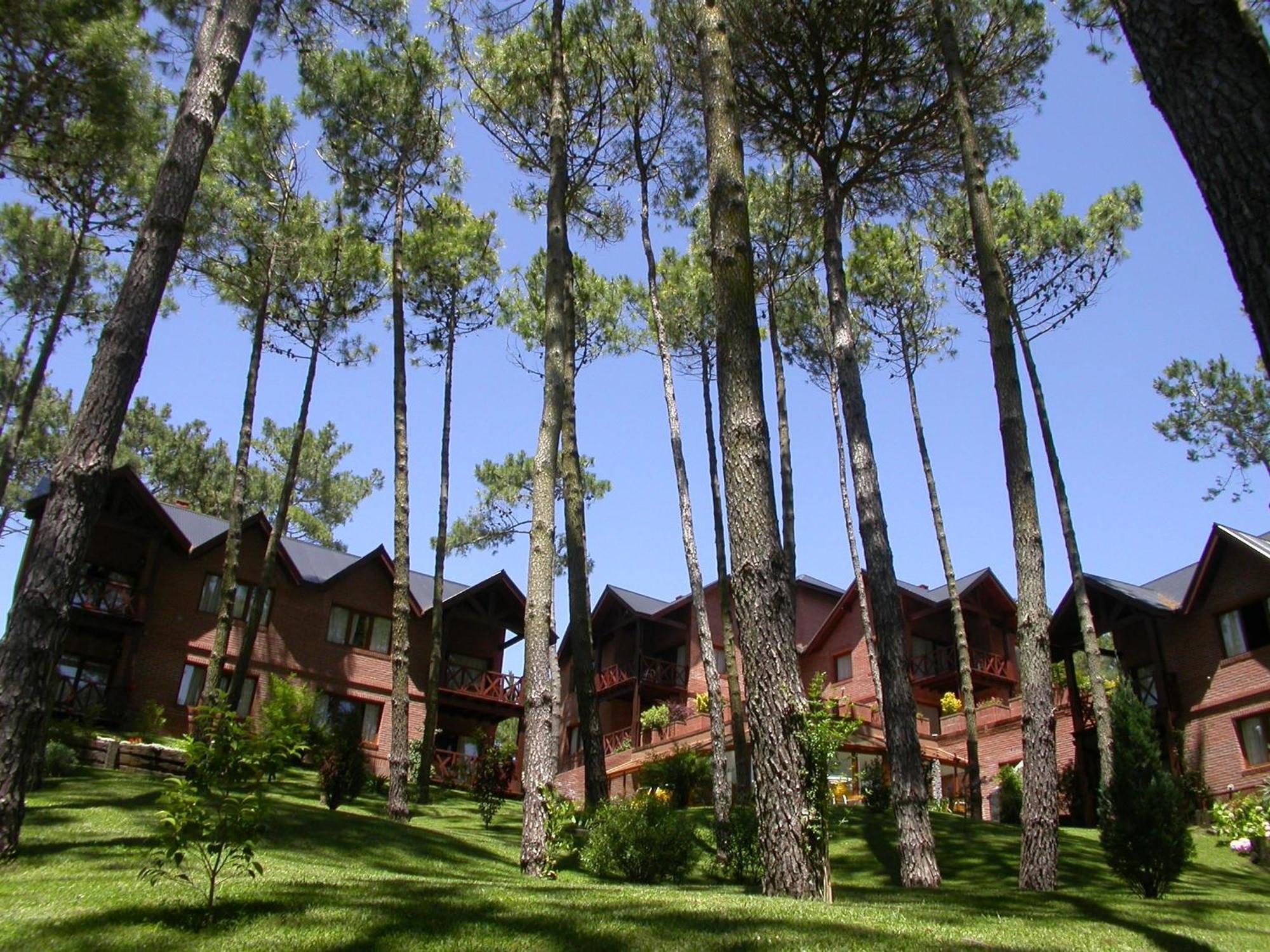 Refugio Del Bosque Villa Карило Екстериор снимка