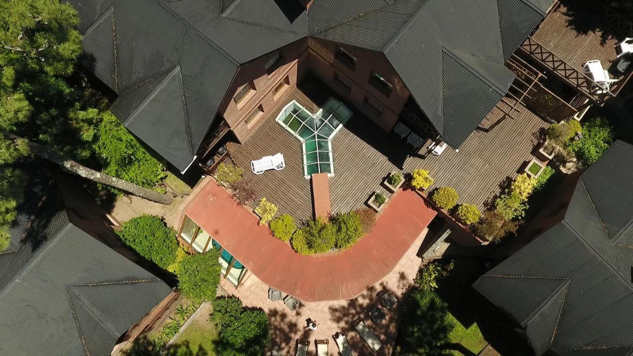 Refugio Del Bosque Villa Карило Екстериор снимка