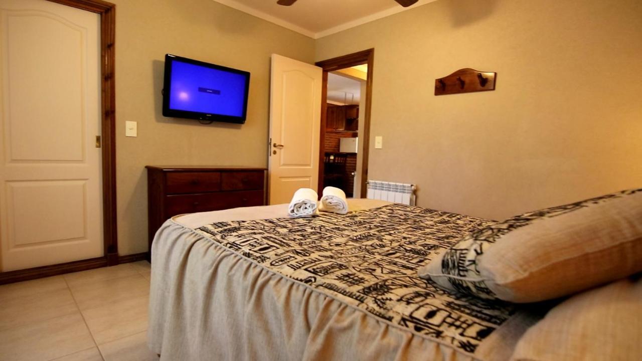 Refugio Del Bosque Villa Карило Екстериор снимка
